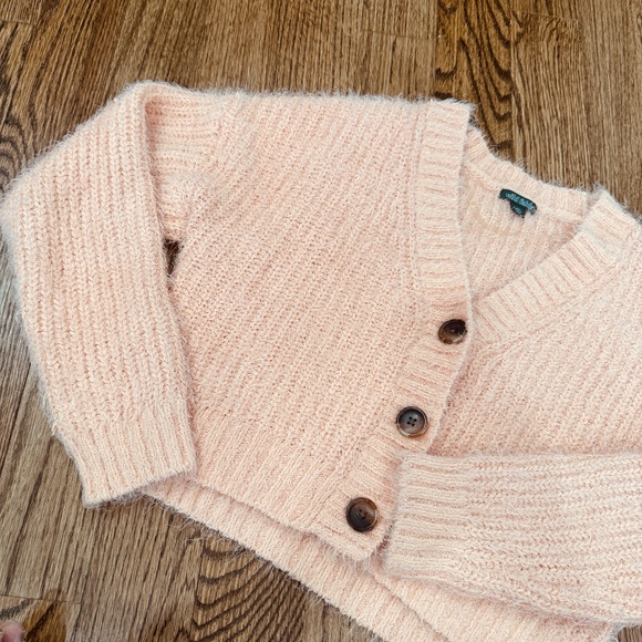 Wild Fable Peach Eyelash Cropped Cardigan Faux Tortoise Buttons Soft XS EUC - Picture 1 of 5